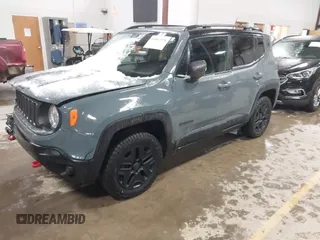 2017 Jeep Renegade Trailhawk z VIN ZACCJBCB4HPE86966, wystawiony jako IAAI lot #41502978 z przebiegiem 144 723 mil mil oraz . Historia ofert i sprzedaży dostępna na DreamBid. Obrazek 17.