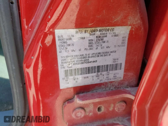 2007 Ford F-250 XL z VIN 1FTSW20587EB41443, wystawiony jako Copart lot #53278085 z przebiegiem 196 951 mil mil oraz Szkoda całkowita • Salvage title. Historia ofert i sprzedaży dostępna na DreamBid. Obrazek 14.