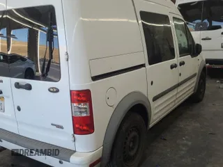 2013 Ford Transit Connect XLT с VIN NM0LS6BN7DT173972, выставлен на аукционе IAAI как лот 42670525 с пробегом 264 389 миль миль и . История ставок и продаж доступна на DreamBid. Изображение 6.