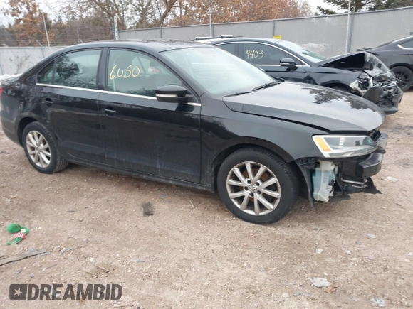 2013 Volkswagen Jetta SE with VIN 3VWDP7AJ1DM288236, listed as a IAAI auction lot 41706050 with 156,898 mi miles and . Bid and sale history available at DreamBid. Image 1.