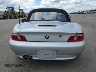 2000 BMW Z3 2.5 with VIN 4USCH9340YLF85274, listed as a Copart auction lot 56897255 with 137,807 mi miles and Salvage title. Bid and sale history available at DreamBid. Image 6.