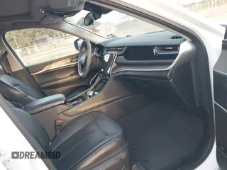 2022 Jeep Grand Cherokee with VIN 1C4RJYB63N8762798, listed as a IAAI auction lot 41723969 with 23,853 mi miles and . Bid and sale history available at DreamBid. Image 5.
