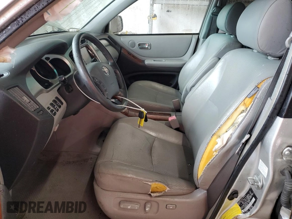 2006 Toyota Highlander with VIN JTEEW21A260033691, listed as a Copart auction lot 61185215 with 273,991 mi miles and Salvage title. Bid and sale history available at DreamBid. Image 7.