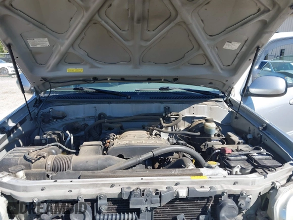 2007 Toyota Sequoia SR5 with VIN 5TDZT34A17S294129, listed as a IAAI auction lot 41880711 with 289,333 mi miles. Bid and sale history available at carsss.com. Image 10.
