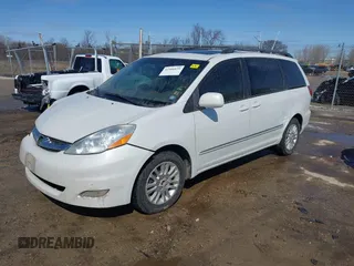 2008 Toyota Sienna XLE with VIN 5TDZK22C18S174818, listed as a IAAI auction lot 41906039 with 249,182 mi miles. Bid and sale history available at carsss.com. Image 2.