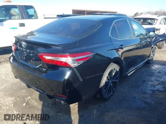 2018 Toyota Camry LE z VIN 4T1B11HK4JU151656, wystawiony jako IAAI lot #41524694 z przebiegiem 52 581 mil mil oraz . Historia ofert i sprzedaży dostępna na DreamBid. Obrazek 4.