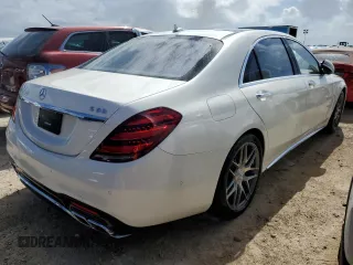 2019 Mercedes-Benz S-Class AMG S 63 with VIN WDDUG8JB8KA452857, listed as a Copart auction lot 76761004 with 28,389 mi miles and Non Repairable. Bid and sale history available at carsss.com. Image 3.