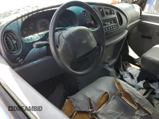 2000 Ford Econoline Cargo с VIN 1FTSS34L9YHA82428, выставлен на аукционе Copart как лот 57232145 с пробегом 170 227 миль миль и Списание • Salvage title. История ставок и продаж доступна на DreamBid. Изображение 8.