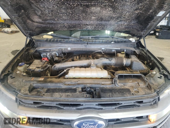 2024 Ford Expedition XLT with VIN 1FMJU1J83REA23805, listed as a Copart auction lot 45799535 with 24,251 mi miles and Salvage Title. Bid and sale history available at carsss.com. Image 13.