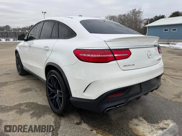 2018 Mercedes-Benz GLE 63 S AMG z VIN 4JGED7FB0JA100375, wystawiony jako Copart lot #88870795 z przebiegiem 87 859 mil mil oraz Czysty tytuł • Clean title. Historia ofert i sprzedaży dostępna na DreamBid. Obrazek 3.