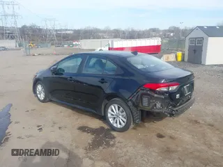 2024 Toyota Corolla LE with VIN 5YFB4MDE8RP201772, listed as a IAAI auction lot 41837900 with 8,277 mi miles and . Bid and sale history available at carsss.com. Image 3.
