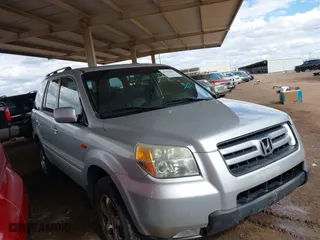 2006 Honda Pilot EX-L with RES with VIN 2HKYF186X6H523621, listed as a IAAI auction lot 41756667 with 205,149 mi miles. Bid and sale history available at carsss.com. Image 1.
