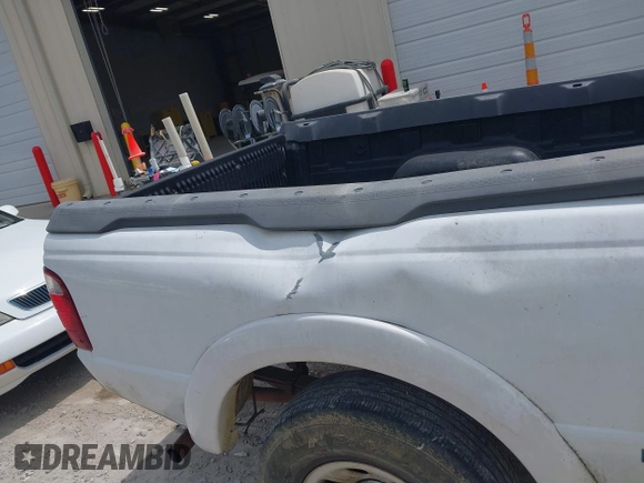 2001 Ford Ranger XL with VIN 1FTYR10U51TA92904, listed as a IAAI auction lot 42182749 with 226,706 mi miles and . Bid and sale history available at carsss.com. Image 6.