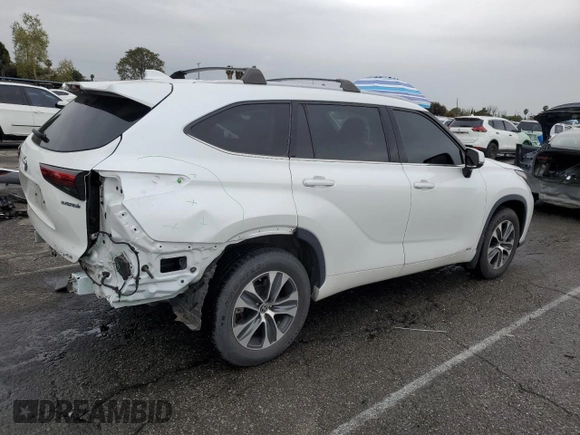 2022 Toyota Highlander Hybrid XLE z VIN 5TDHBRCH8NS538890, wystawiony jako Copart lot #48402615 z przebiegiem 48 225 mil mil oraz Szkoda całkowita • Salvage title. Historia ofert i sprzedaży dostępna na DreamBid. Obrazek 3.