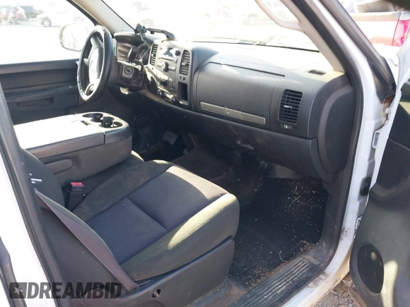 2013 GMC Sierra 1500 SLE z VIN 1GTR2VE71DZ114241, wystawiony jako IAAI lot #41719789 z przebiegiem 199 868 mil mil oraz . Historia ofert i sprzedaży dostępna na DreamBid. Obrazek 5.