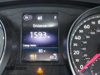 2020 Volkswagen Atlas SE z VIN 1V2UR2CA7LC504330, wystawiony jako IAAI lot #39755712 z przebiegiem 79 892 mil mil oraz . Historia ofert i sprzedaży dostępna na DreamBid. Obrazek 15.