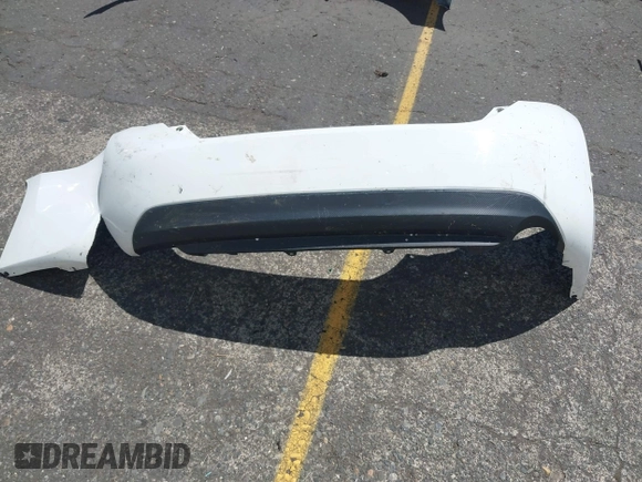 2018 Toyota Corolla L with VIN 2T1BURHE0JC090596, listed as a IAAI auction lot 42655247 with Not provided miles and . Bid and sale history available at DreamBid. Image 12.