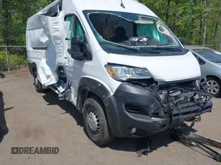 2025 Ram ProMaster Cargo Tradesman with VIN 3C6MRVJG5SE509714, listed as a IAAI auction lot 42140822 with Not Provided miles and . Bid and sale history available at DreamBid. Image 1.
