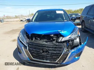 2024 Nissan Kicks S with VIN 3N1CP5BV8RL595357, listed as a IAAI auction lot 41777605 with 1,026 mi miles and . Bid and sale history available at DreamBid. Image 12.