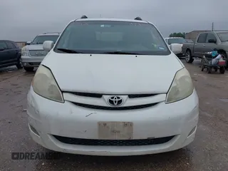 2010 Toyota Sienna XLE with VIN 5TDYK4CCXAS315235, listed as a IAAI auction lot 41451211 with 190,189 mi miles and . Bid and sale history available at carsss.com. Image 12.