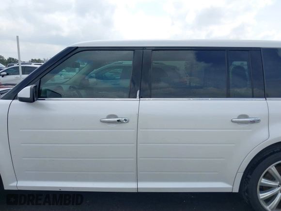 2014 Ford Flex Limited with VIN 2FMGK5D83EBD13566, listed as a IAAI auction lot 41706352 with 183,184 mi miles. Bid and sale history available at carsss.com. Image 14.
