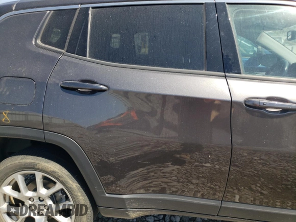 2022 Jeep Compass Latitude Lux с VIN 3C4NJDFBXNT113984, выставлен на аукционе Copart как лот 69296974 с пробегом Не указан миль и Списание • Salvage title. История ставок и продаж доступна на DreamBid. Изображение 11.