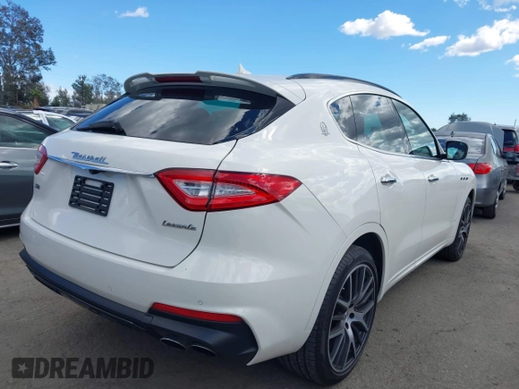 2019 Maserati Levante S with VIN ZN661YUS1KX318915, listed as a IAAI auction lot 41949952 with 74,355 mi miles. Bid and sale history available at carsss.com. Image 4.