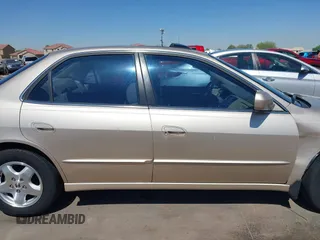 2000 Honda Accord EX с VIN 1HGCG1656YA029169, выставлен на аукционе IAAI как лот 42532680 с пробегом 164 850 миль миль и . История ставок и продаж доступна на DreamBid. Изображение 14.
