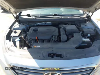 2015 Hyundai Sonata Limited with VIN 5NPE34AF1FH100238, listed as a IAAI auction lot 42001490 with 96,382 mi miles and . Bid and sale history available at carsss.com. Image 10.
