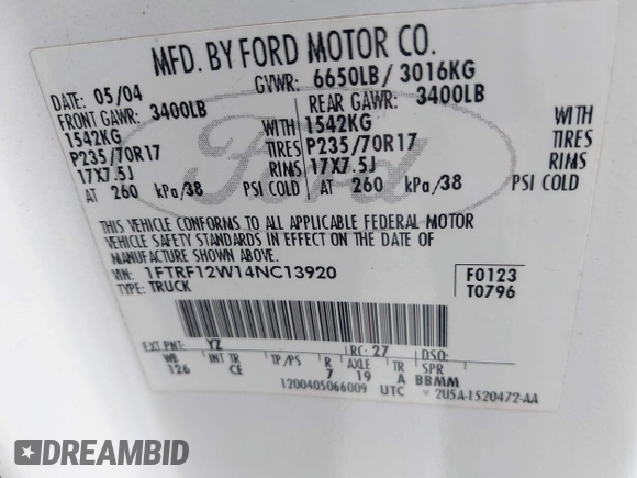 2004 Ford F-150 XL with VIN 1FTRF12W14NC13920, listed as a IAAI auction lot 41702497 with 196,718 mi miles. Bid and sale history available at carsss.com. Image 9.