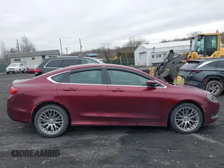2015 Chrysler 200 Limited with VIN 1C3CCCAB3FN642928, listed as a IAAI auction lot 42005438 with 70,613 mi miles and . Bid and sale history available at DreamBid. Image 13.