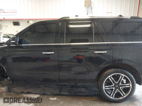 2019 Ford Expedition Limited with VIN 1FMJU1KTXKEA73156, listed as a IAAI auction lot 41549813 with 63,128 mi miles. Bid and sale history available at carsss.com. Image 15.