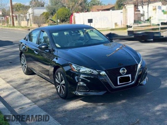 2022 Nissan Altima 2.5 SV with VIN 1N4BL4DV4NN340314, listed as a Copart auction lot 54802145 with 57,508 mi miles and Clean Title. Bid and sale history available at carsss.com. Image 1.