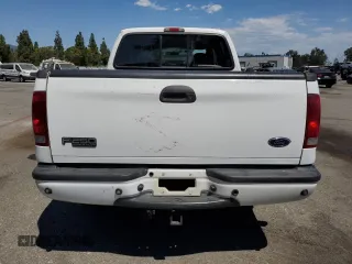 2003 Ford Super Duty F-250 XL with VIN 1FTNW20S43EA50117, listed as a Copart auction lot 70412844 with 224,403 mi miles and Salvage Title. Bid and sale history available at carsss.com. Image 6.