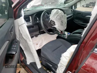 2015 Toyota Highlander LE z VIN 5TDZARFH0FS013178, wystawiony jako Copart lot #58406315 z przebiegiem Nie podano mil oraz Szkoda całkowita • Salvage title. Historia ofert i sprzedaży dostępna na DreamBid. Obrazek 8.