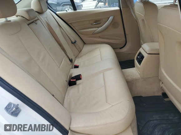 2014 BMW 3 Series 320i xDrive with VIN WBA3C3G54ENR25444, listed as a Copart auction lot 54017355 with 161,834 mi miles and Clean Title. Bid and sale history available at carsss.com. Image 10.