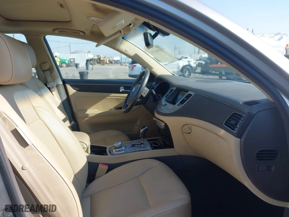 2009 Hyundai Genesis with VIN KMHGC46E59U046506, listed as a IAAI auction lot 41990191 with 86,791 mi miles. Bid and sale history available at carsss.com. Image 5.
