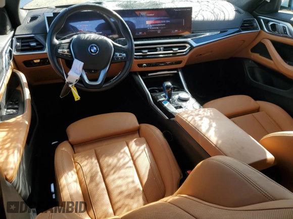 2023 BMW i4 eDrive40 z VIN WBY73AW05PFN75140, wystawiony jako Copart lot #46587175 z przebiegiem 28 426 mil mil oraz Szkoda całkowita • Salvage title. Historia ofert i sprzedaży dostępna na DreamBid. Obrazek 8.