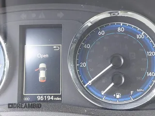 2017 Toyota Corolla L с VIN 2T1BURHE8HC785578, выставлен на аукционе IAAI как лот 41923274 с пробегом 794 000 миль миль и . История ставок и продаж доступна на DreamBid. Изображение 14.