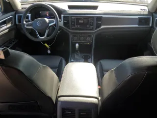 2022 Volkswagen Atlas SE with VIN 1V2DP2CA6NC533553, listed as a Copart auction lot 44554525 with 23,004 mi miles and Salvage title. Bid and sale history available at DreamBid. Image 8.