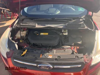 2014 Ford Escape SE z VIN 1FMCU9GX1EUB0429, wystawiony jako Copart lot #67038405 z przebiegiem 177 768 mil mil oraz Czysty tytuł • Clean title. Historia ofert i sprzedaży dostępna na DreamBid. Obrazek 7.