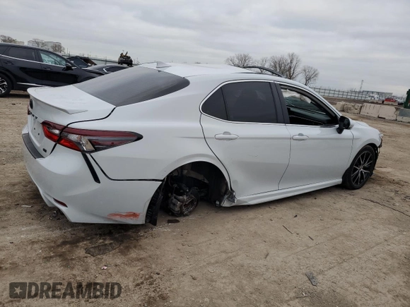 2022 Toyota Camry SE with VIN 4T1T11AK8NU041178, listed as a Copart auction lot 85506004 with 84,309 mi miles and Salvage Title. Bid and sale history available at carsss.com. Image 3.