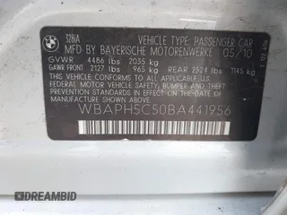 2011 BMW 3 Series 328i with VIN WBAPH5C50BA441956, listed as a IAAI auction lot 41903593 with 100,455 mi miles and . Bid and sale history available at carsss.com. Image 9.
