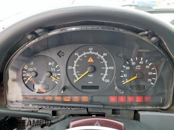 1999 Mercedes-Benz M 320/430/500 with VIN 4JGAB54E8XA060898, listed as a Copart auction lot 46033325 with Not provided miles and Salvage title. Bid and sale history available at DreamBid. Image 9.