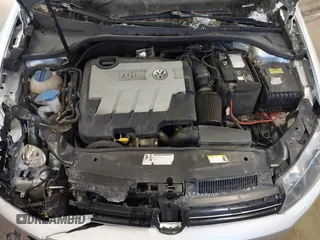 2014 Volkswagen Jetta SportWagen TDI with VIN 3VWPL7AJ8EM617461, listed as a IAAI auction lot 41820116 with 197,038 mi miles. Bid and sale history available at carsss.com. Image 10.