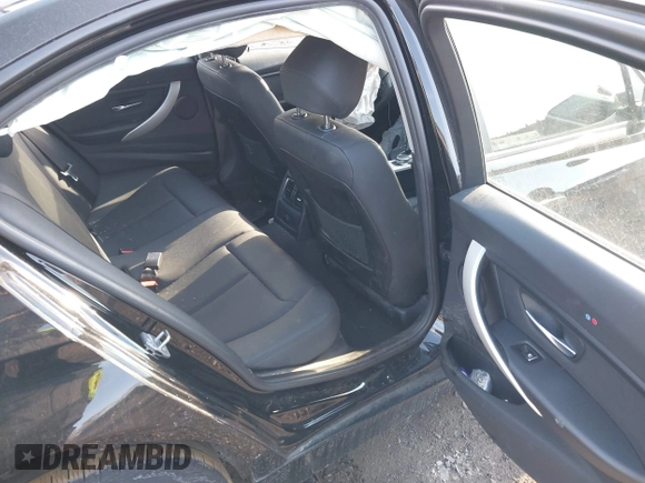 2018 BMW 3 Series 320i xDrive with VIN WBA8E5G57JNU47476, listed as a IAAI auction lot 41319816 with 38,755 mi miles. Bid and sale history available at carsss.com. Image 8.