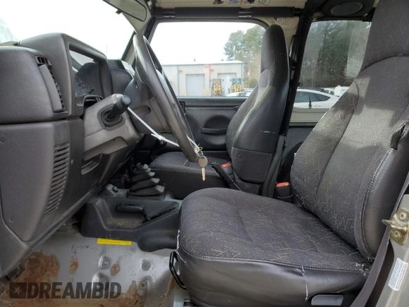 2001 Jeep Wrangler SE with VIN 1J4FA29P81P376340, listed as a Copart auction lot 88975565 with 164,257 mi miles and Clean Title. Bid and sale history available at carsss.com. Image 7.