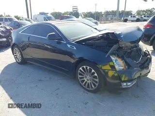2012 Cadillac CTS Premium z VIN 1G6DP1E3XC0116593, wystawiony jako IAAI lot #42138575 z przebiegiem 198 884 mil mil oraz . Historia ofert i sprzedaży dostępna na DreamBid. Obrazek 1.