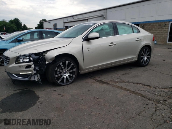 2018 Volvo S60 Inscription Platinum with VIN LYV402TM4JB165792, listed as a Copart auction lot 63076324 with 20,033 mi miles and Salvage Title. Bid and sale history available at carsss.com. Image 1.