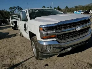 2018 Chevrolet Silverado 1500 LT with VIN 3GCPCREC9JG500202, listed as a Copart auction lot 48475615 with 147,903 mi miles and Salvage Title. Bid and sale history available at carsss.com. Image 10.